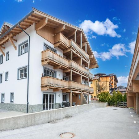 Appartamento Luxury Penthouse With Balcony Ski Storage Carport Lift Brixen im Thale Esterno foto