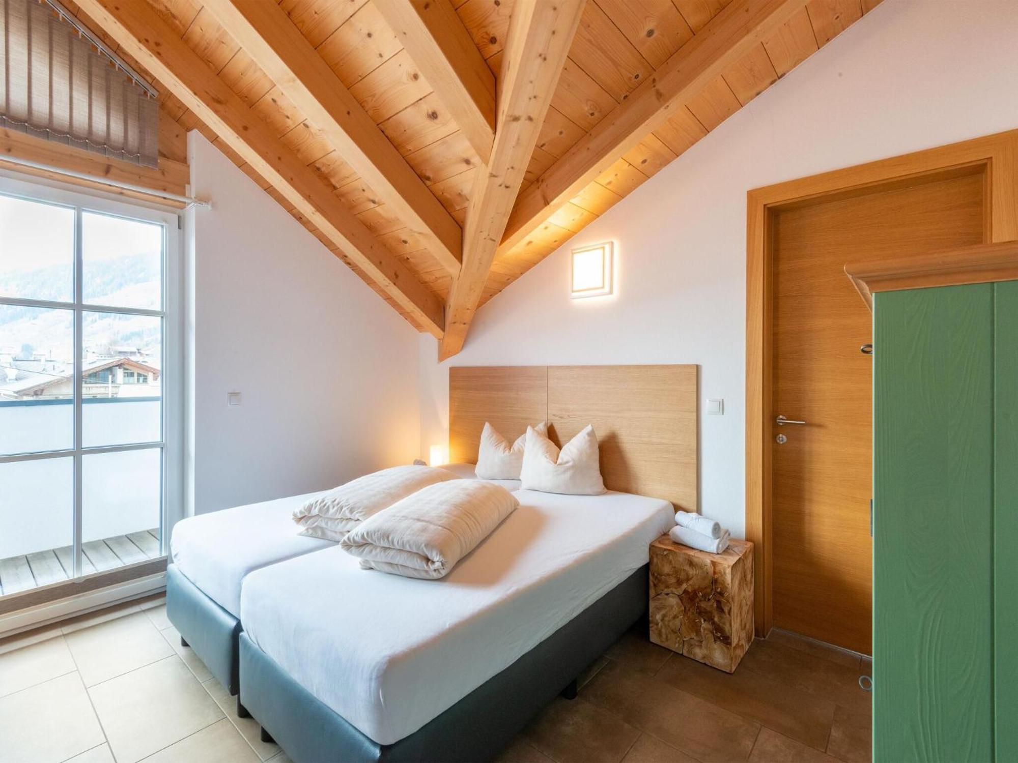 Appartamento Luxury Penthouse With Balcony Ski Storage Carport Lift Brixen im Thale Esterno foto