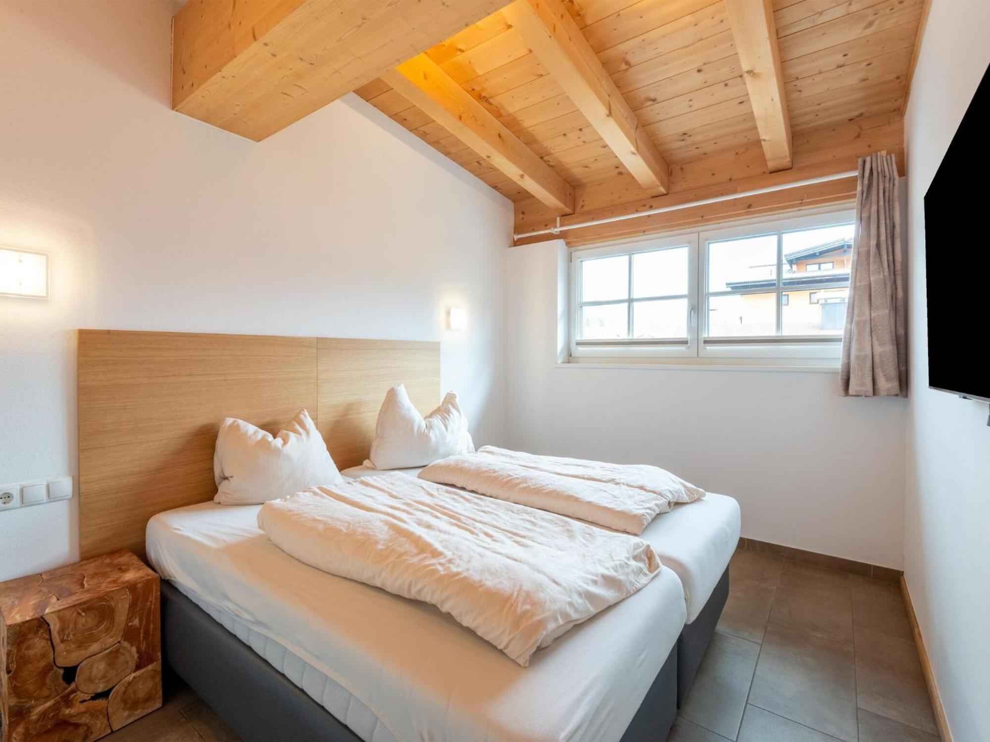 Appartamento Luxury Penthouse With Balcony Ski Storage Carport Lift Brixen im Thale Esterno foto