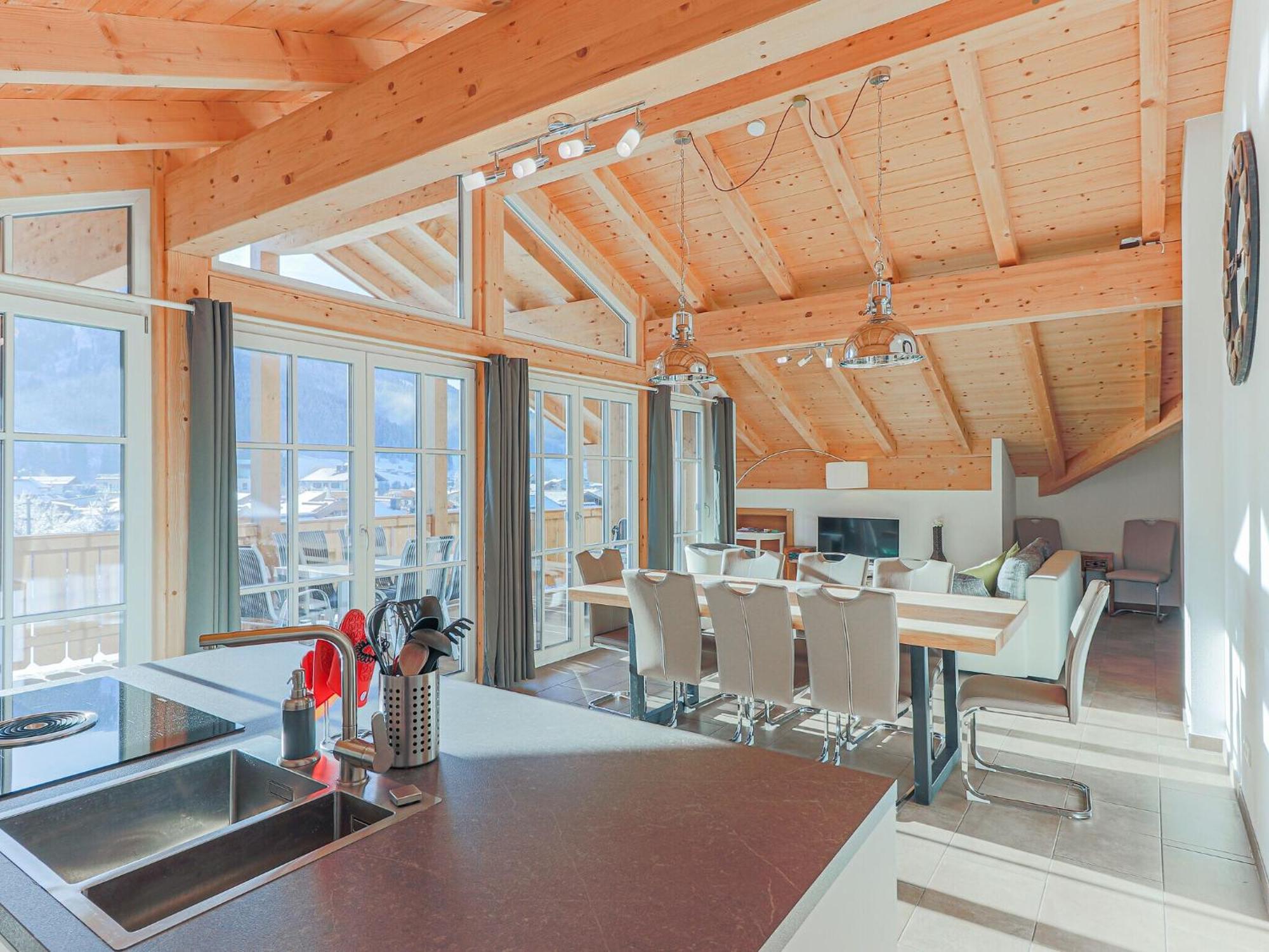 Appartamento Luxury Penthouse With Balcony Ski Storage Carport Lift Brixen im Thale Esterno foto