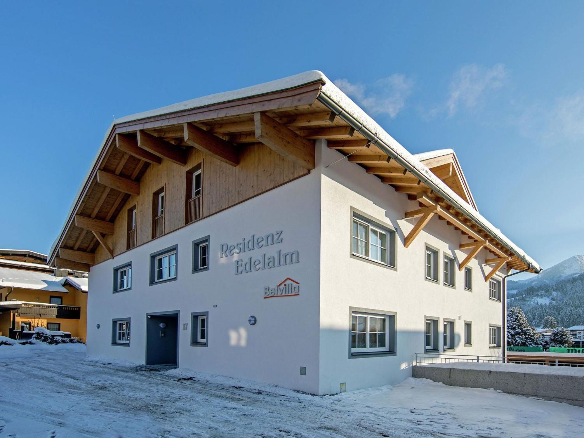 Appartamento Luxury Penthouse With Balcony Ski Storage Carport Lift Brixen im Thale Esterno foto